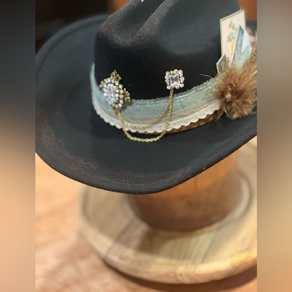 Handmade/Decorated 100% Wool Western Festival Burned Black Hat with Feathers - Picture 7 of 11